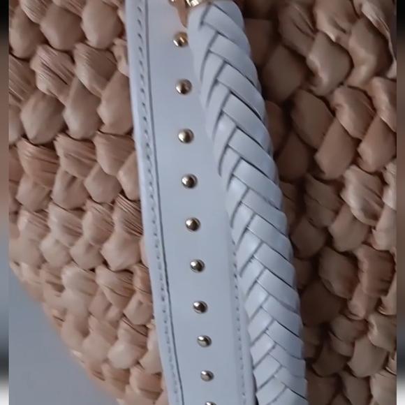 Michael Kors straw handbag GUC - Picture 8 of 14